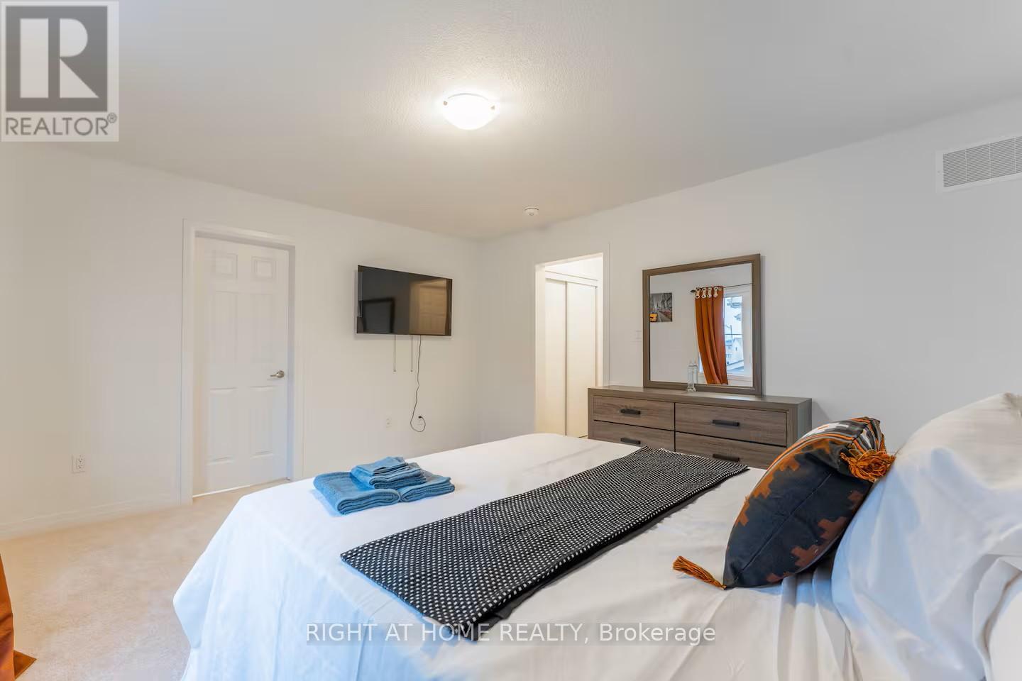 120 Velvet Way, Thorold, Ontario  L2V 0B8 - Photo 26 - X12645588