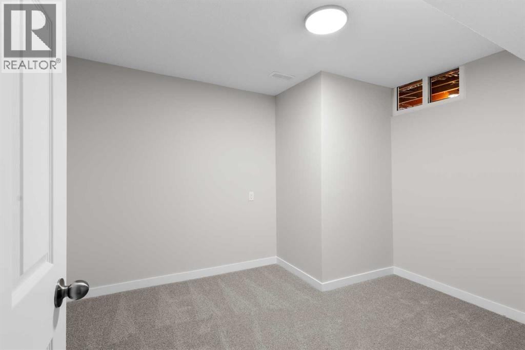 129 Deer Ridge Lane Se, Calgary, Alberta  T2J 6N3 - Photo 26 - A2274492