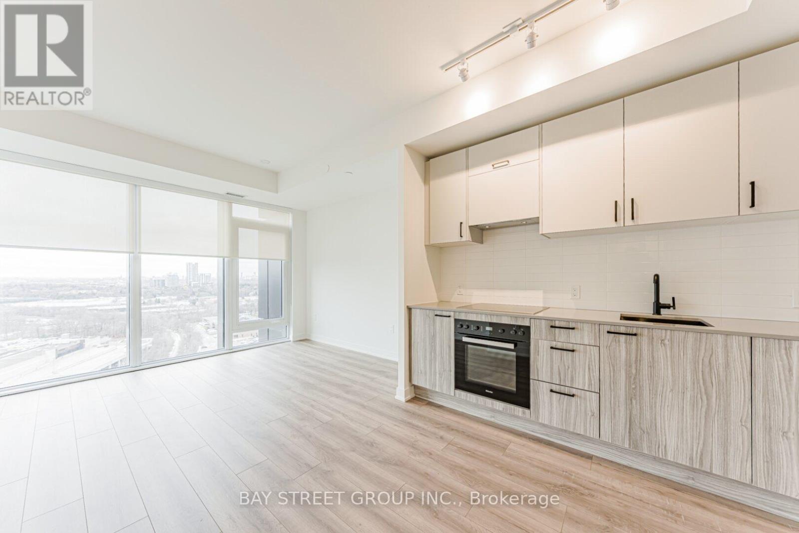 2018 - 1 Quarrington Lane, Toronto, Ontario  M3C 0S4 - Photo 17 - C12641802