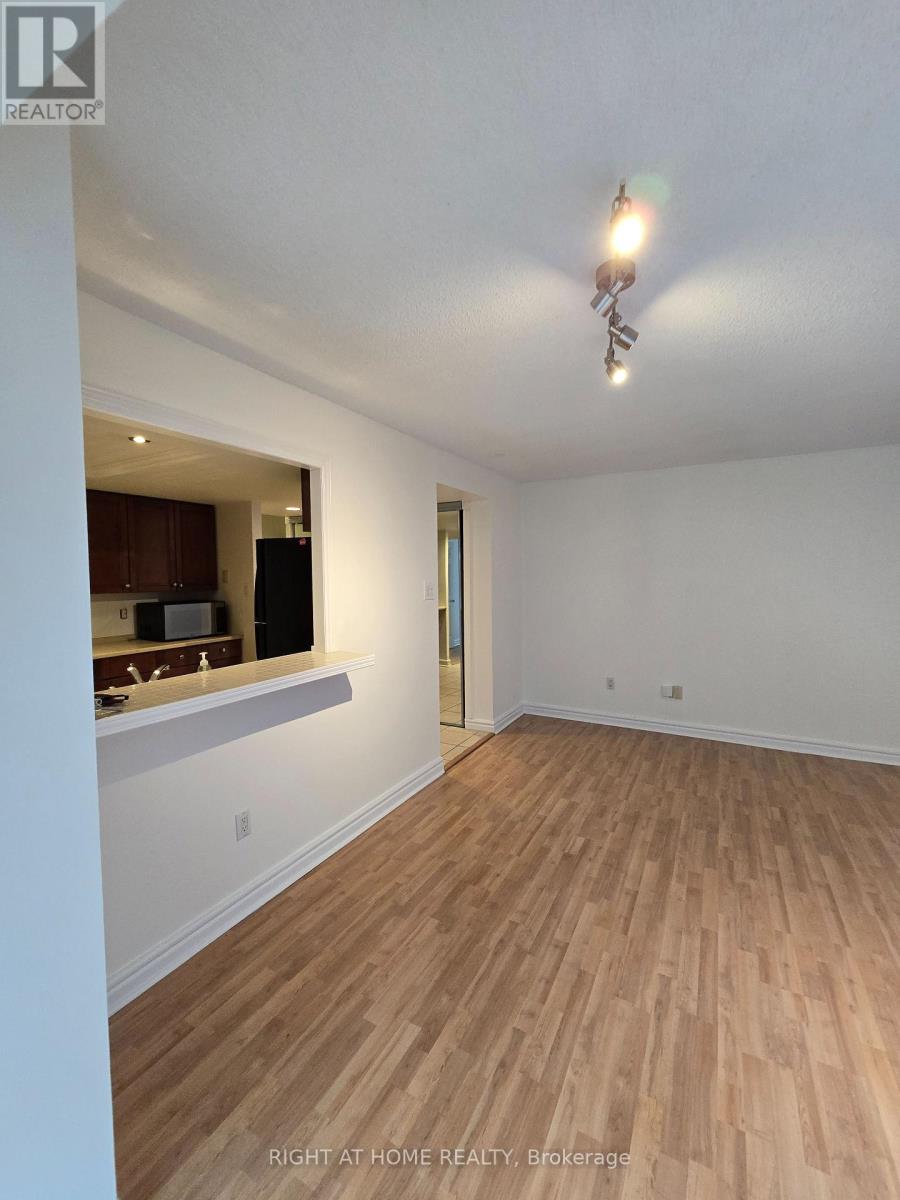 905 - 33 UNIVERSITY AVENUE, Toronto, Ontario