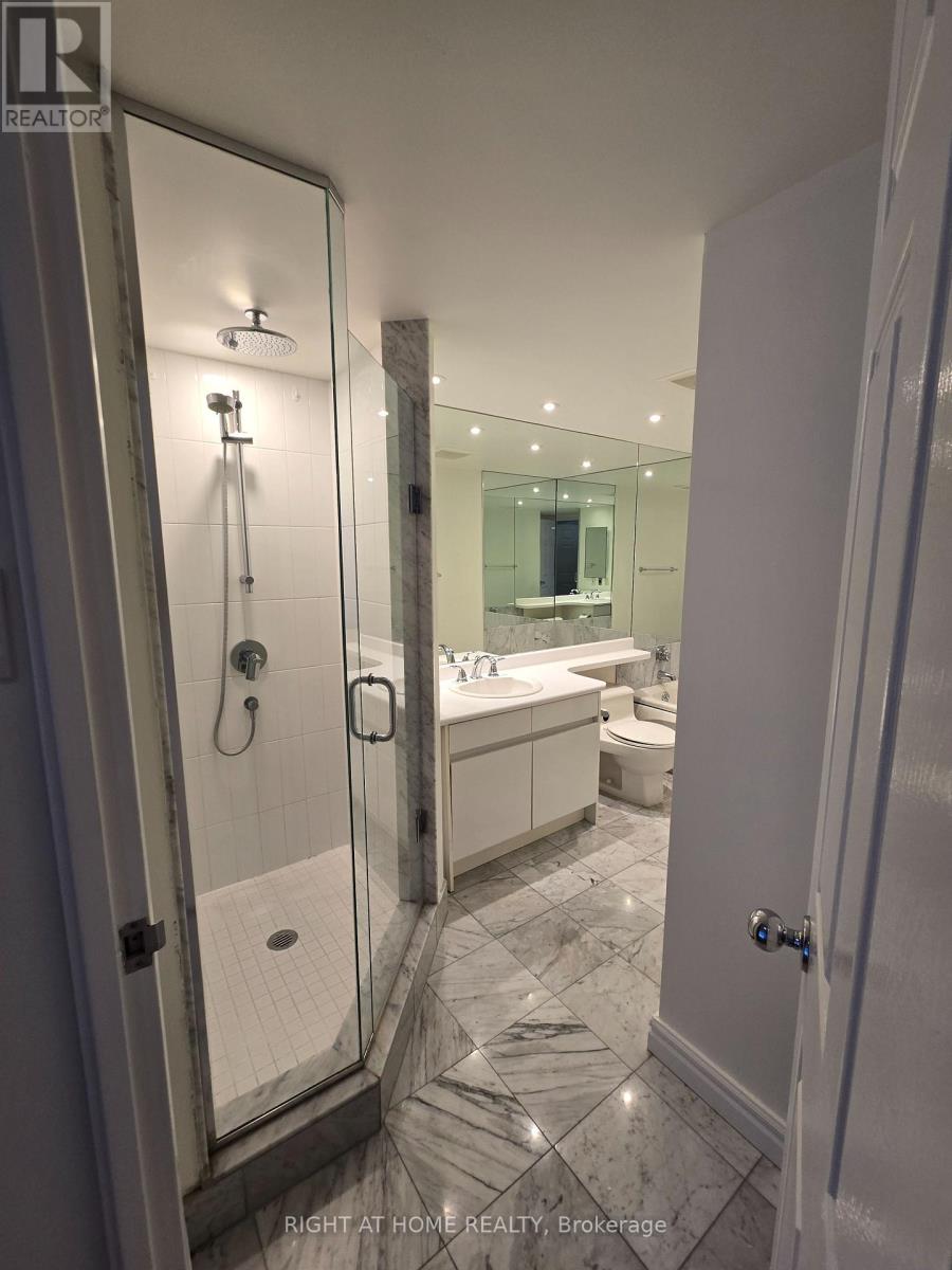 905 - 33 University Avenue, Toronto, Ontario  M5J 2S7 - Photo 10 - C12645608