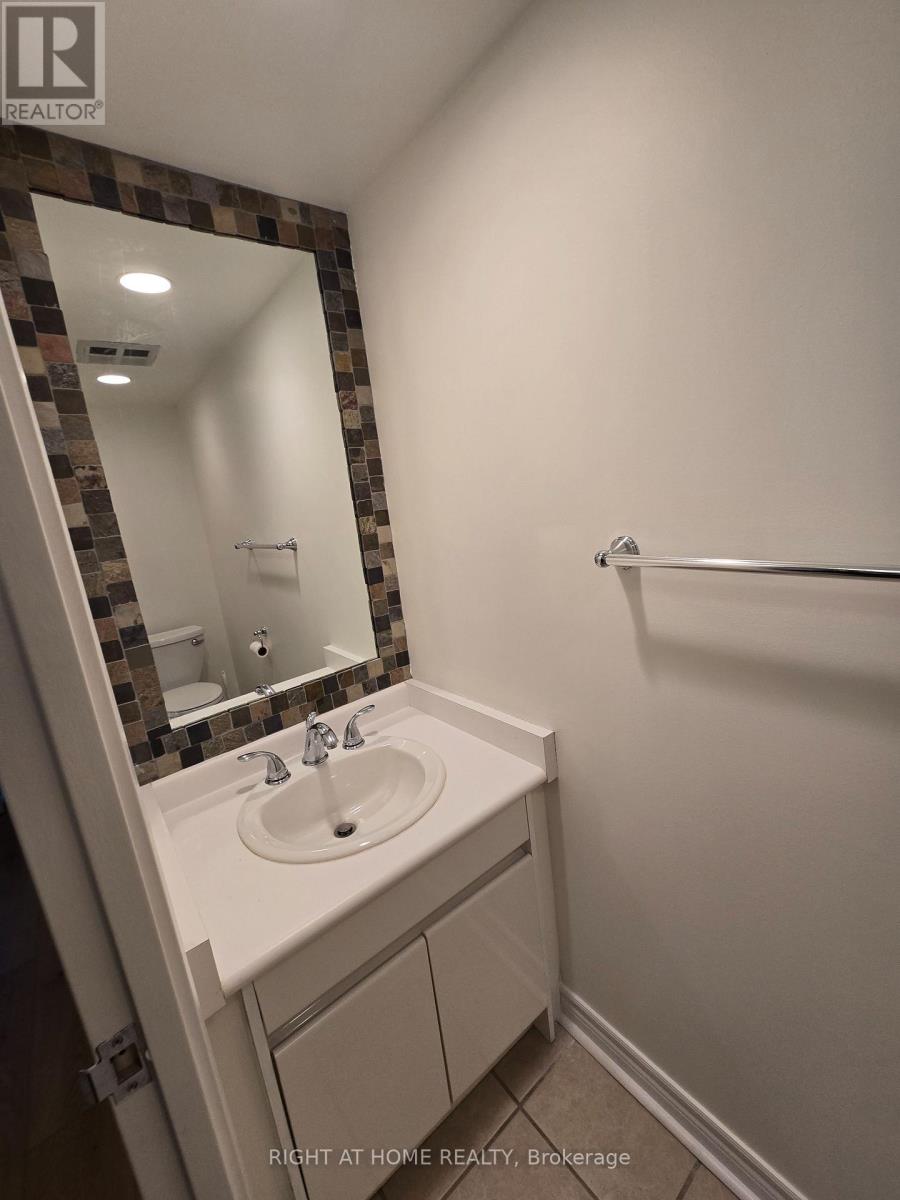 905 - 33 University Avenue, Toronto, Ontario  M5J 2S7 - Photo 19 - C12645608