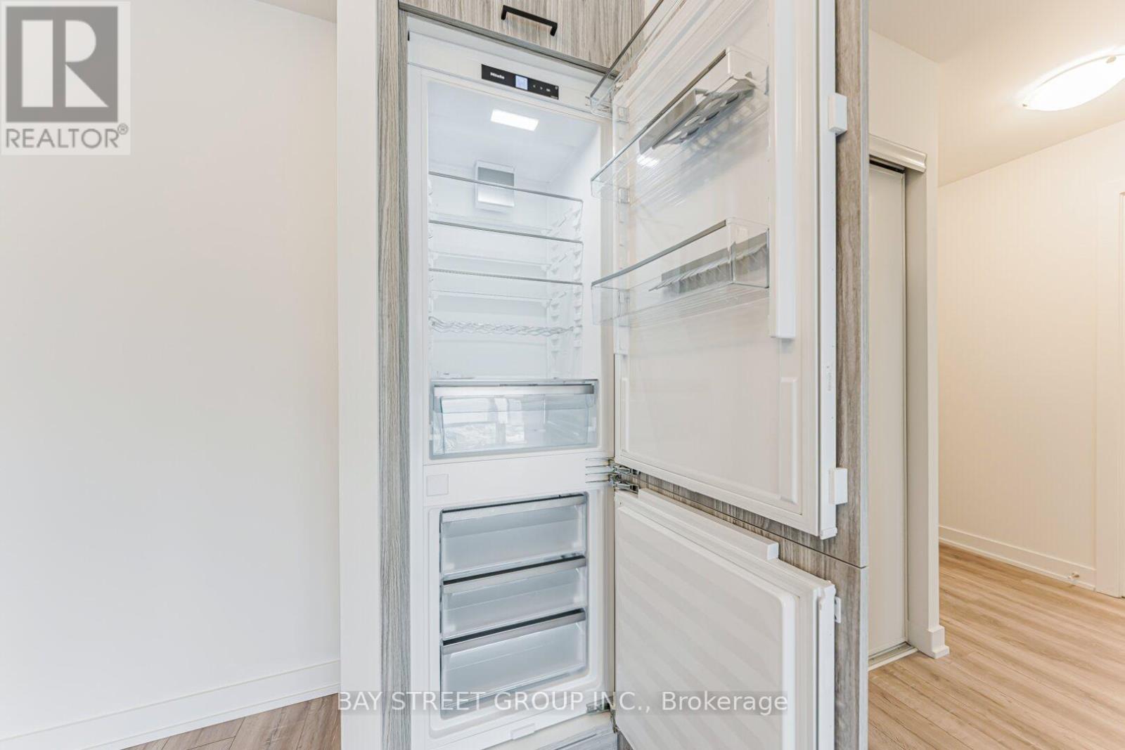 2018 - 1 Quarrington Lane, Toronto, Ontario  M3C 0S4 - Photo 23 - C12641802