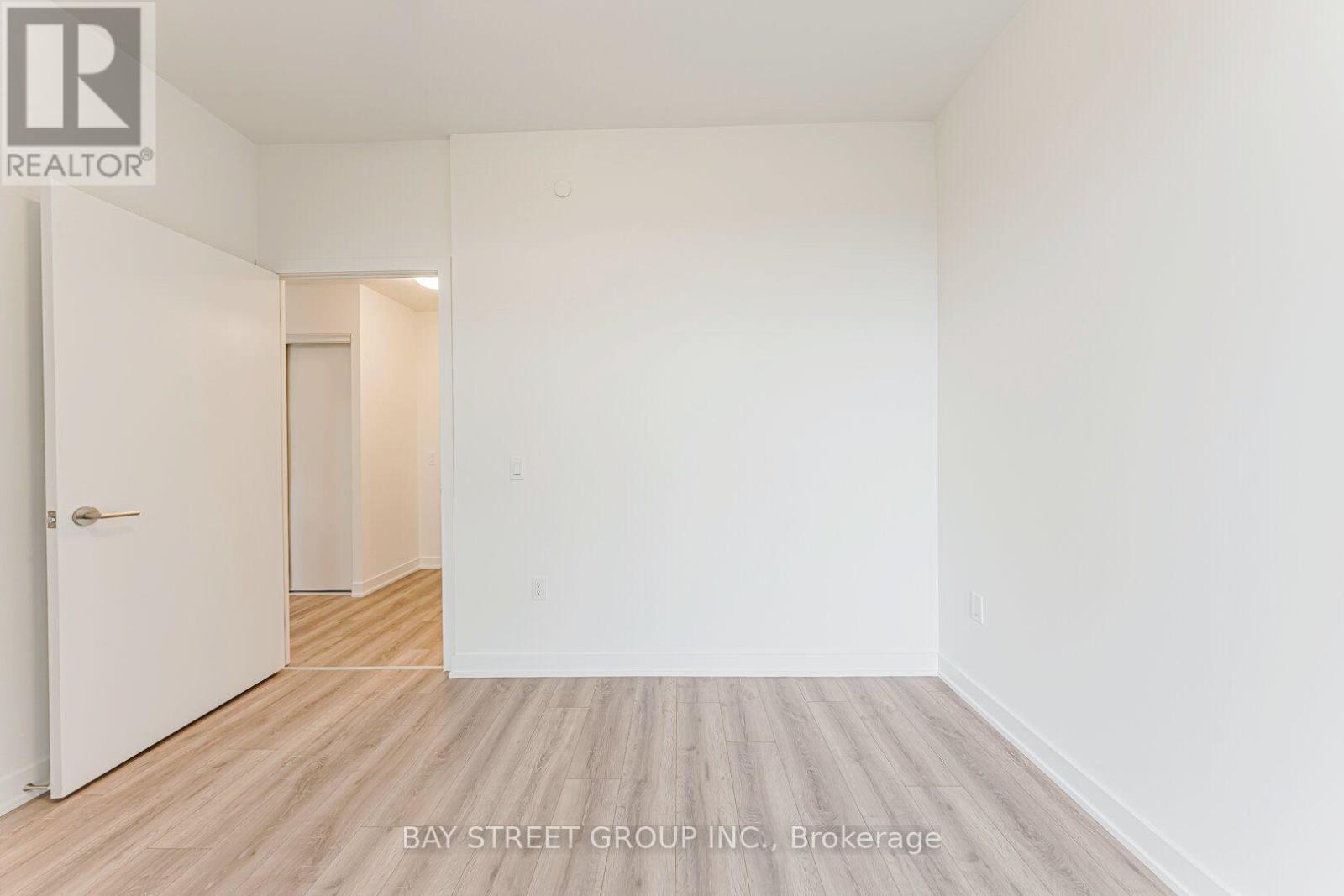 2018 - 1 Quarrington Lane, Toronto, Ontario  M3C 0S4 - Photo 45 - C12641802