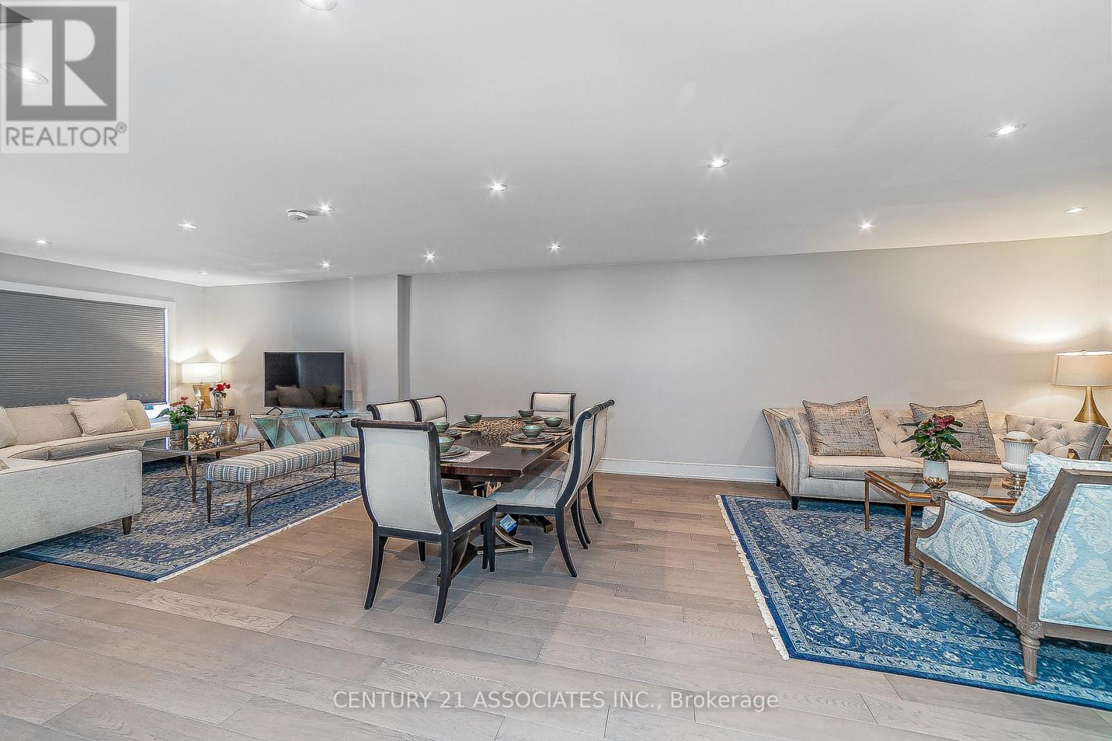 6255 Mccracken Drive, Mississauga, Ontario  L5V 1X9 - Photo 3 - W12645606