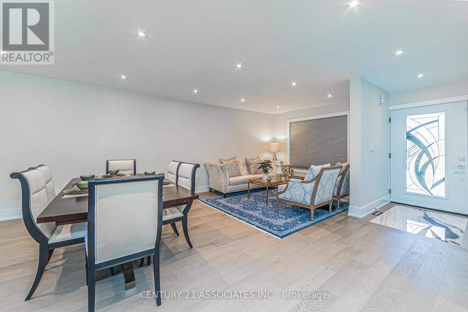 6255 Mccracken Drive, Mississauga, Ontario  L5V 1X9 - Photo 4 - W12645606