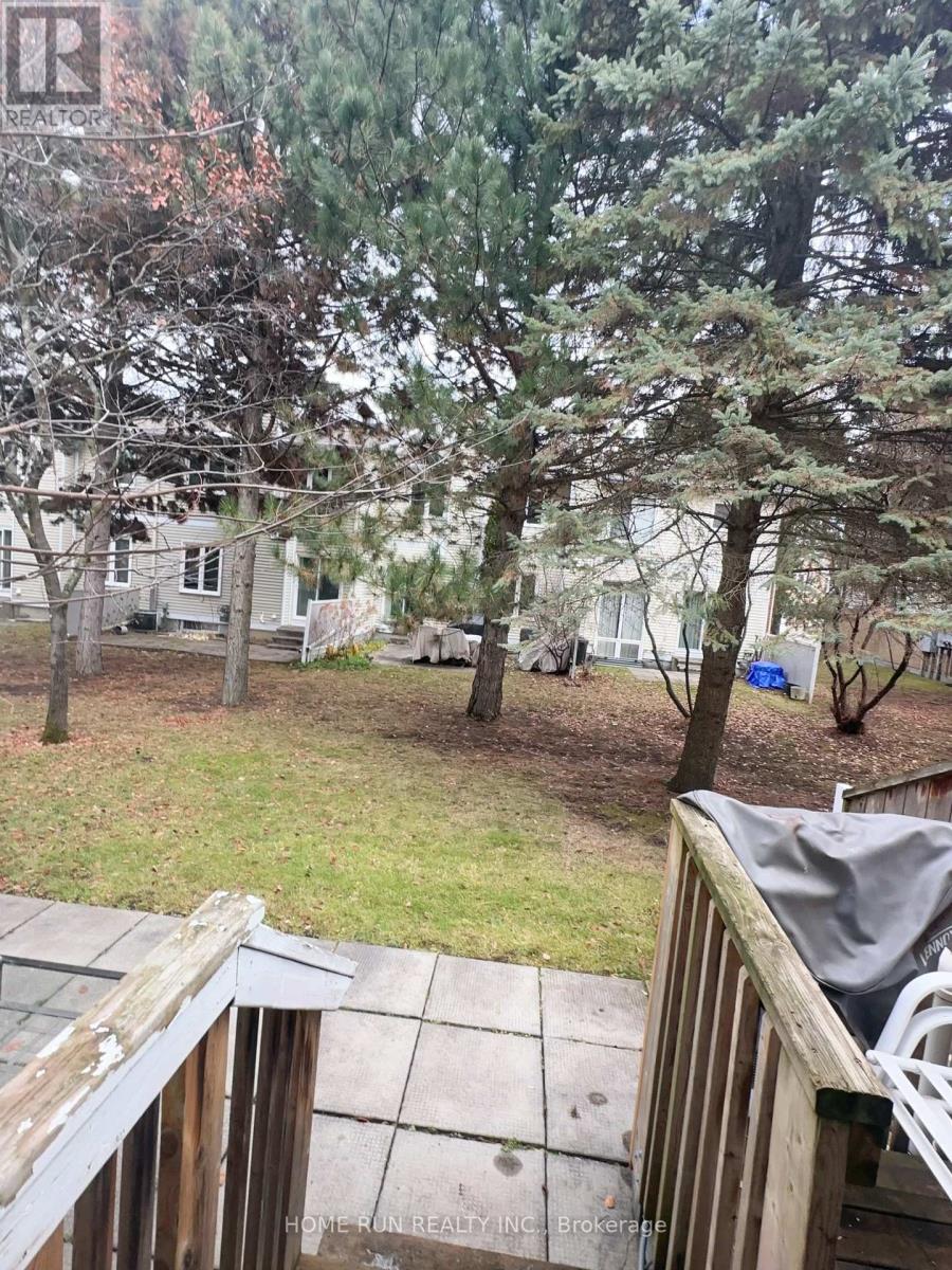 113 Stonebriar Drive, Ottawa, Ontario  K2G 5Y1 - Photo 12 - X12645614