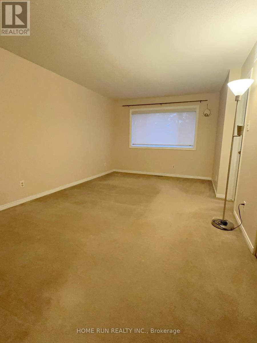 113 Stonebriar Drive, Ottawa, Ontario  K2G 5Y1 - Photo 7 - X12645614