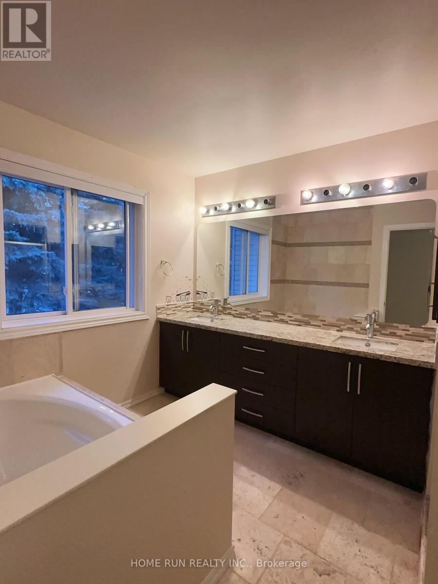 113 Stonebriar Drive, Ottawa, Ontario  K2G 5Y1 - Photo 8 - X12645614