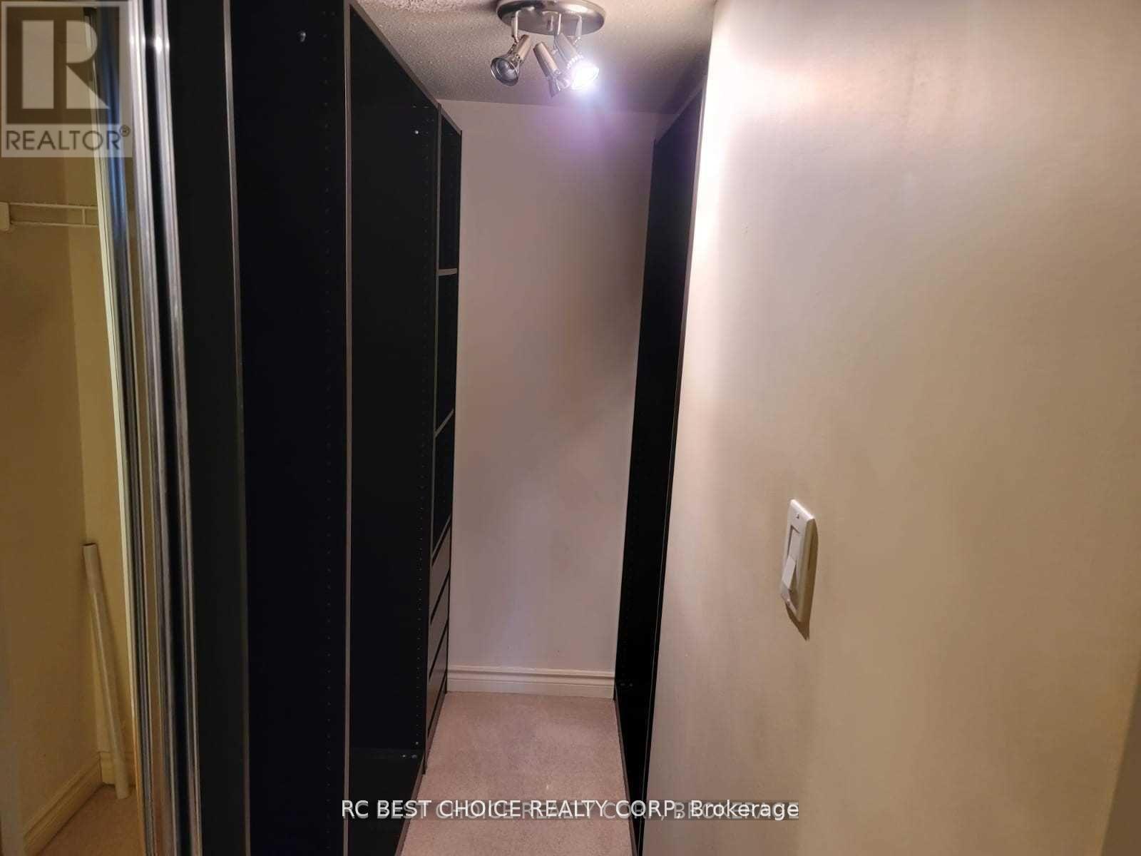 1211 - 38 Elm Street, Toronto, Ontario  M5G 2K5 - Photo 10 - C12645622