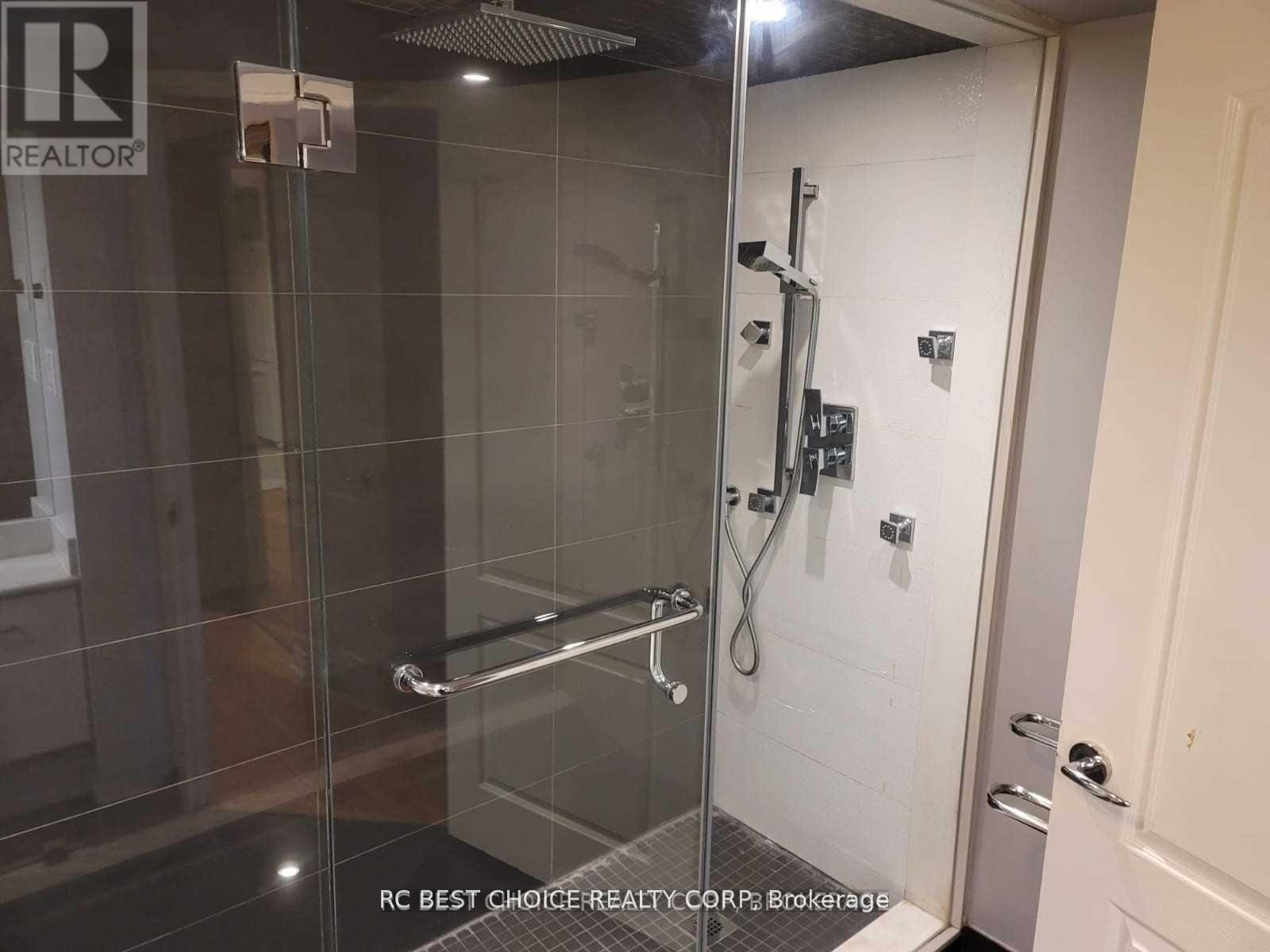 1211 - 38 Elm Street, Toronto, Ontario  M5G 2K5 - Photo 13 - C12645622