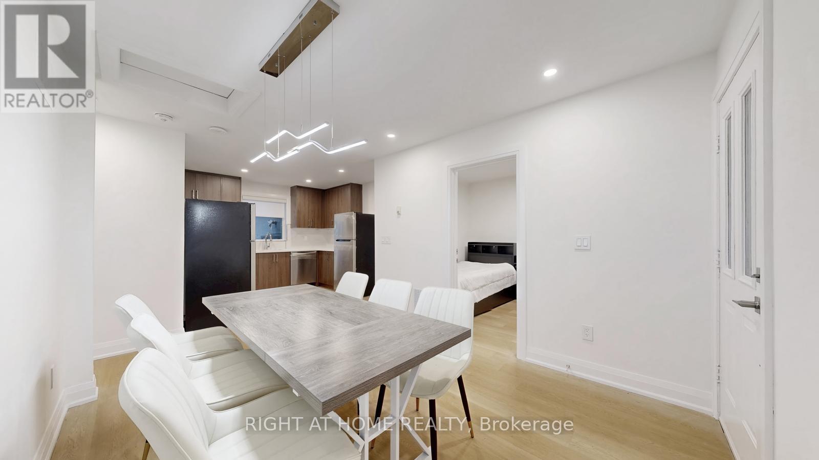 61 Gladys Road, Toronto, Ontario  M1C 1C7 - Photo 4 - E12645620