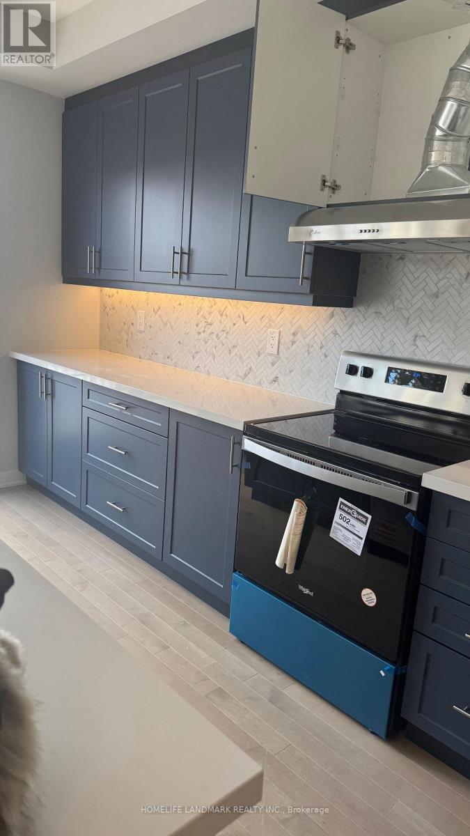 87 York Downs Boulevard, Markham, Ontario  L6C 3M8 - Photo 13 - N12645612