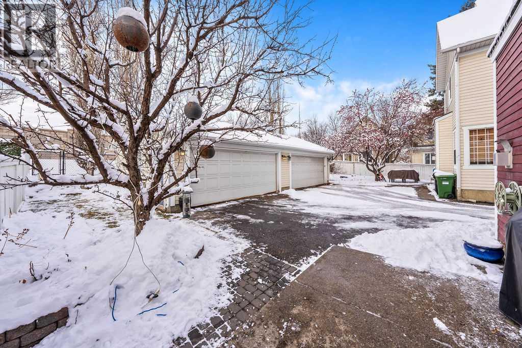 78 Ypres Green Sw, Calgary, Alberta  T2T 6M1 - Photo 32 - A2272935