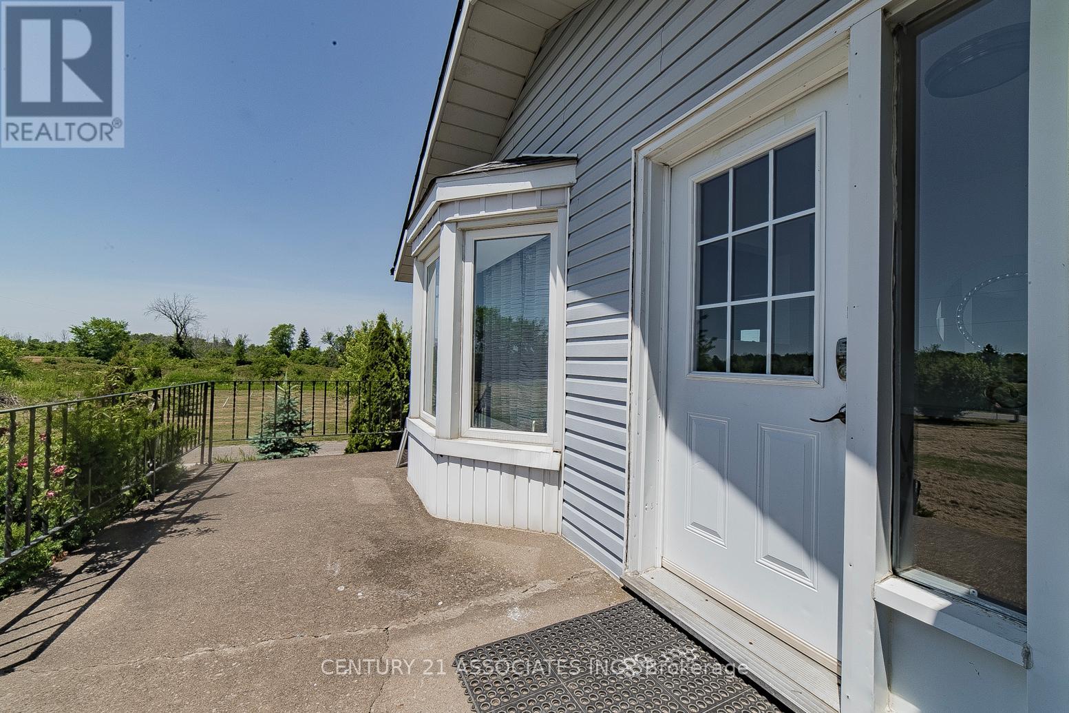 2687 Baker Road, Niagara Falls, Ontario  L2E 6S6 - Photo 3 - X12645616