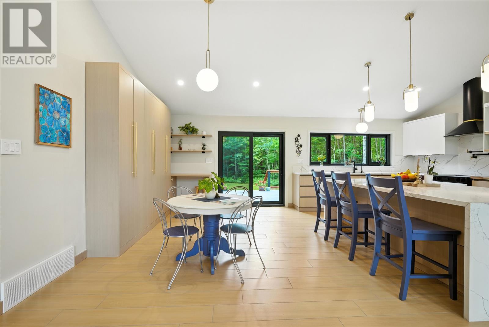 4223 Queen St, Sault Ste. Marie, Ontario  P6A 5K9 - Photo 25 - SM253507