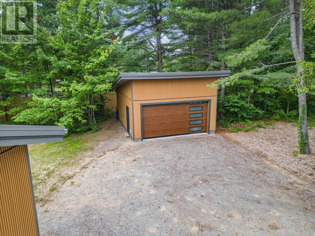 4223 Queen St, Sault Ste. Marie, Ontario  P6A 5K9 - Photo 5 - SM253507