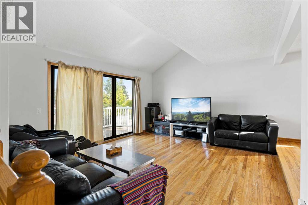 89 Edgedale Drive Nw, Calgary, Alberta  T3A 2R6 - Photo 7 - A2266904