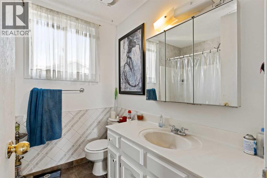 89 Edgedale Drive Nw, Calgary, Alberta  T3A 2R6 - Photo 29 - A2266904