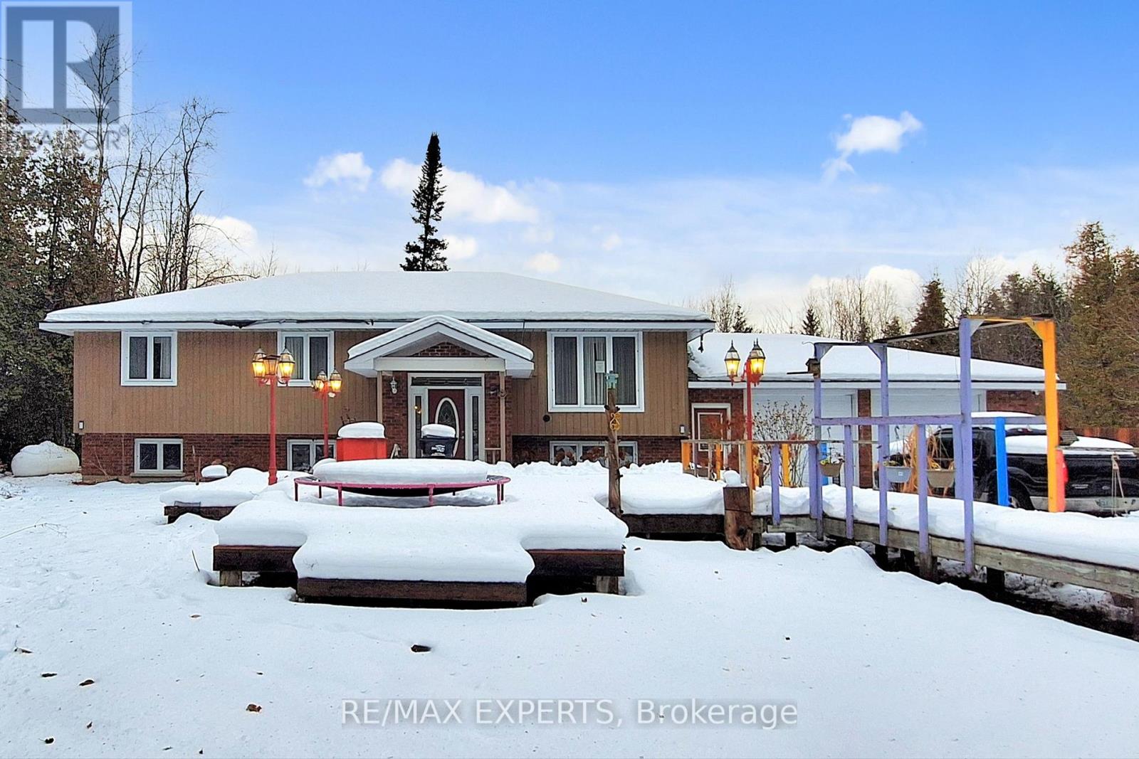 3180 FLEMING BOULEVARD, Innisfil, Ontario