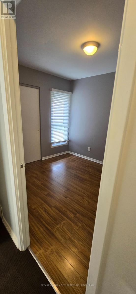 33 - 151 Parnell Road, St. Catharines, Ontario  L2M 3S4 - Photo 2 - X12645640