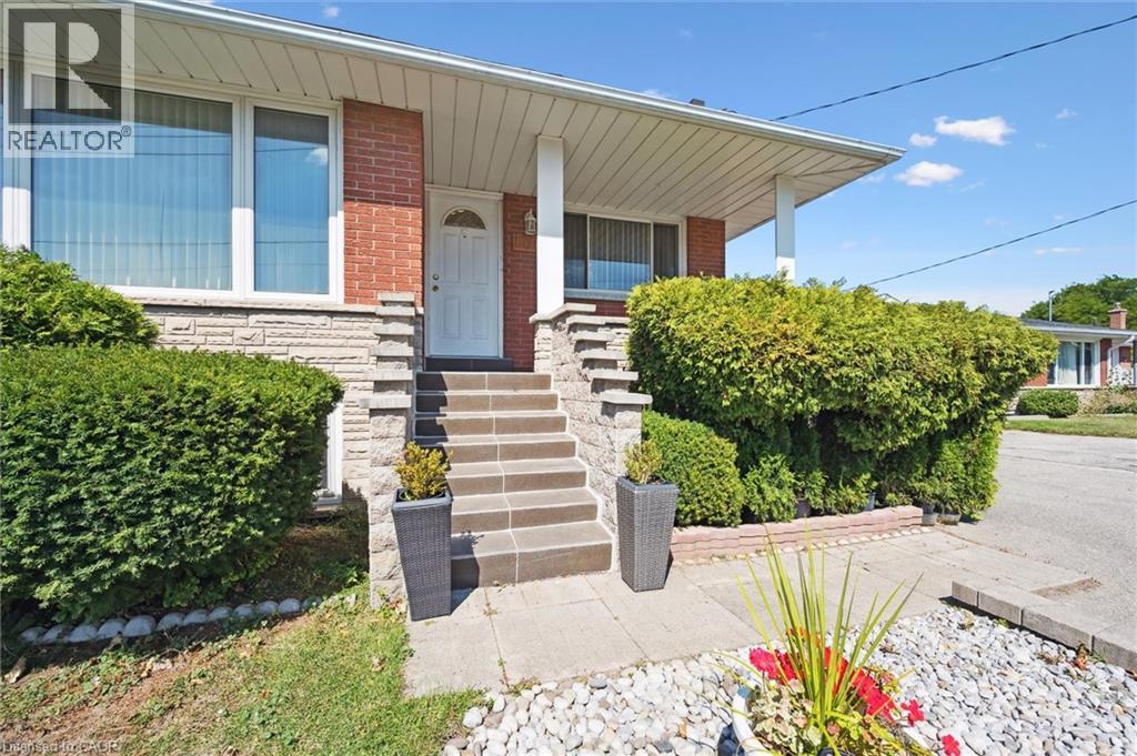 136 Fairway Road N, Kitchener, Ontario  N2A 2N6 - Photo 4 - 40769268