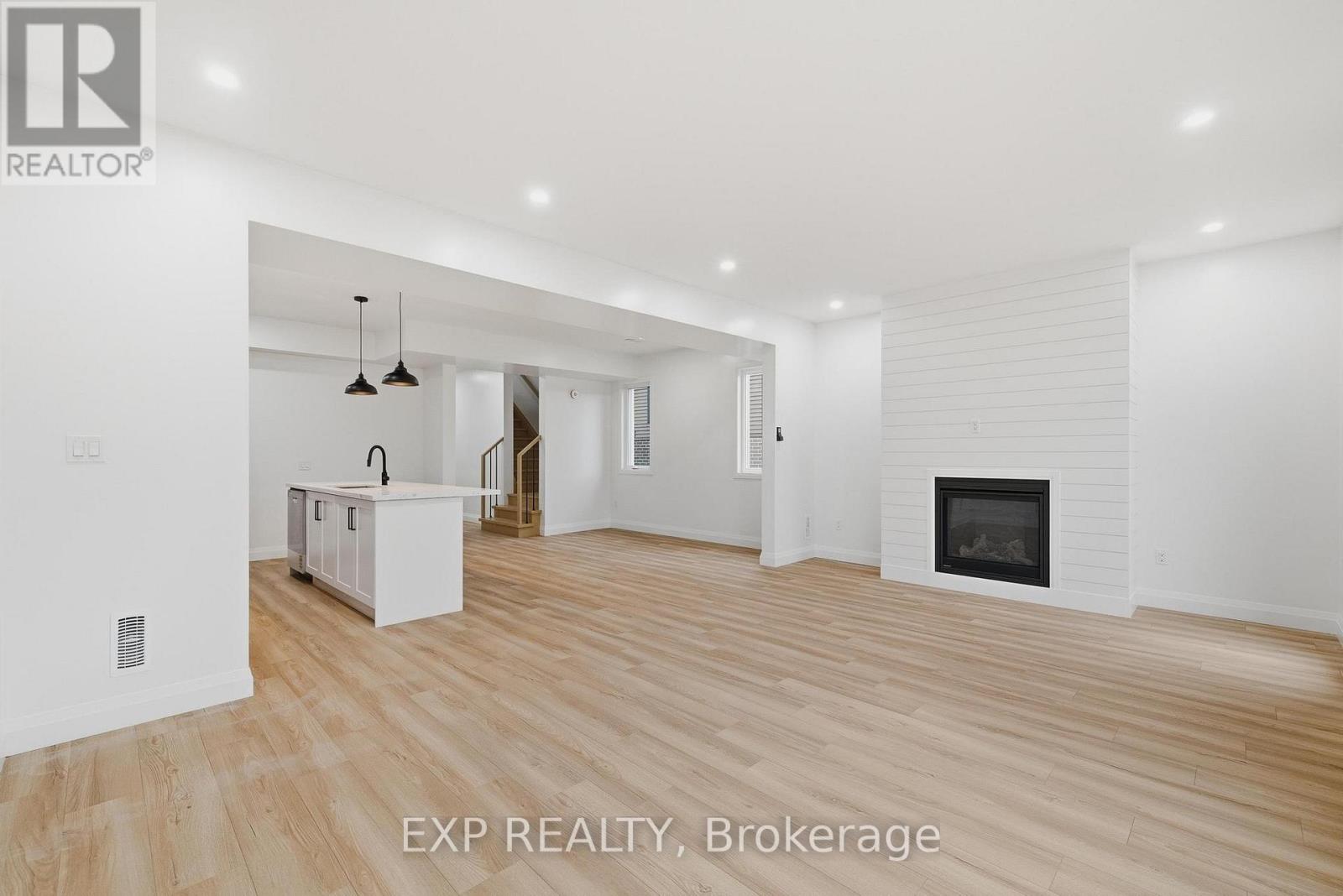 135 Pugh Street, Perth East, Ontario  N0K 1M0 - Photo 10 - X12645656