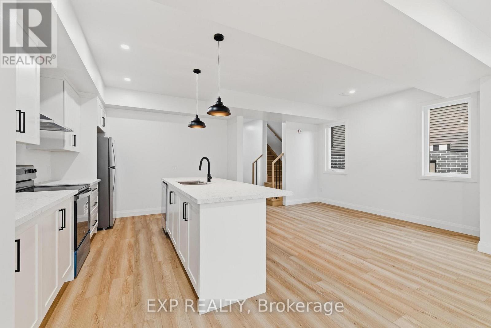 135 Pugh Street, Perth East, Ontario  N0K 1M0 - Photo 13 - X12645656