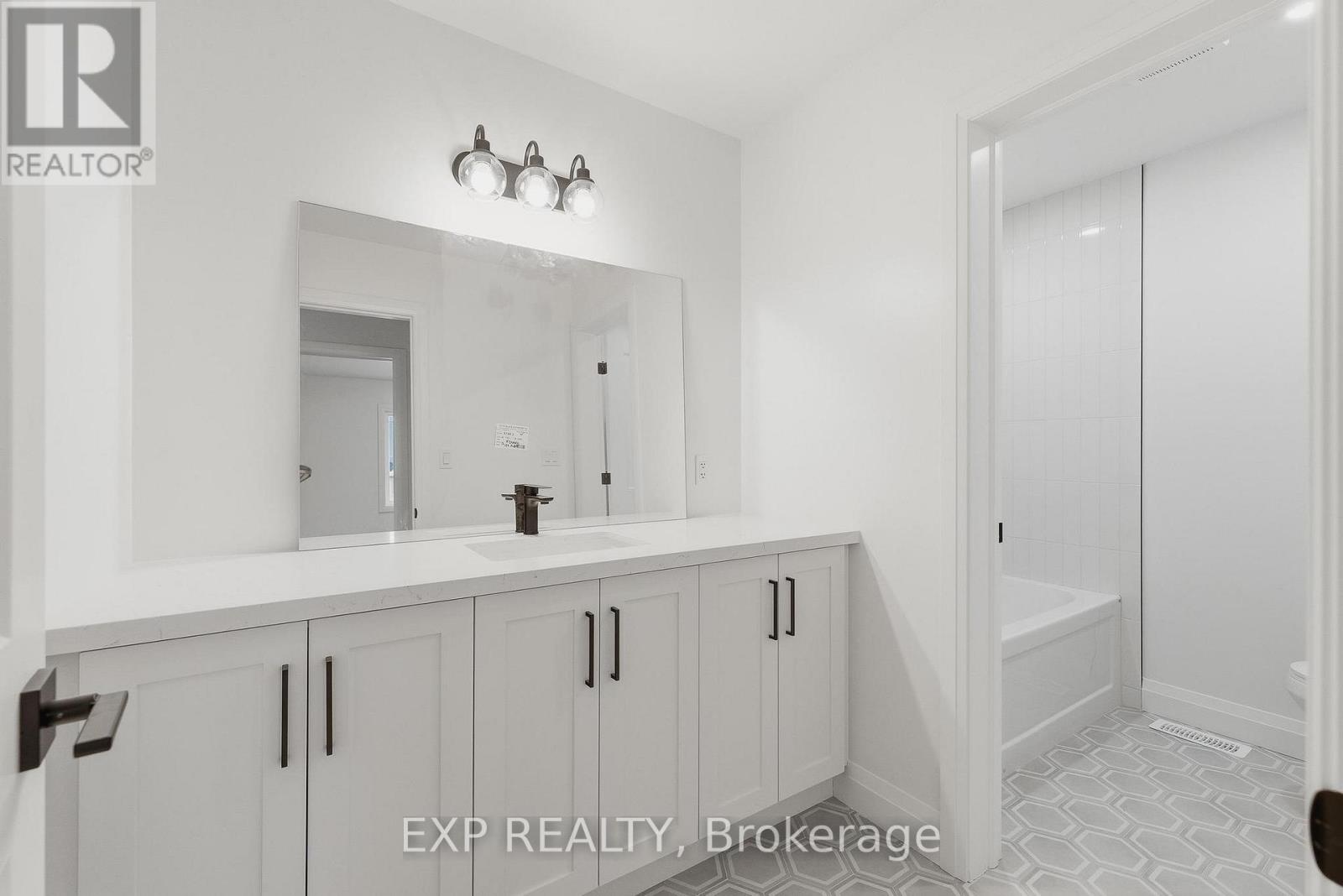 135 Pugh Street, Perth East, Ontario  N0K 1M0 - Photo 22 - X12645656