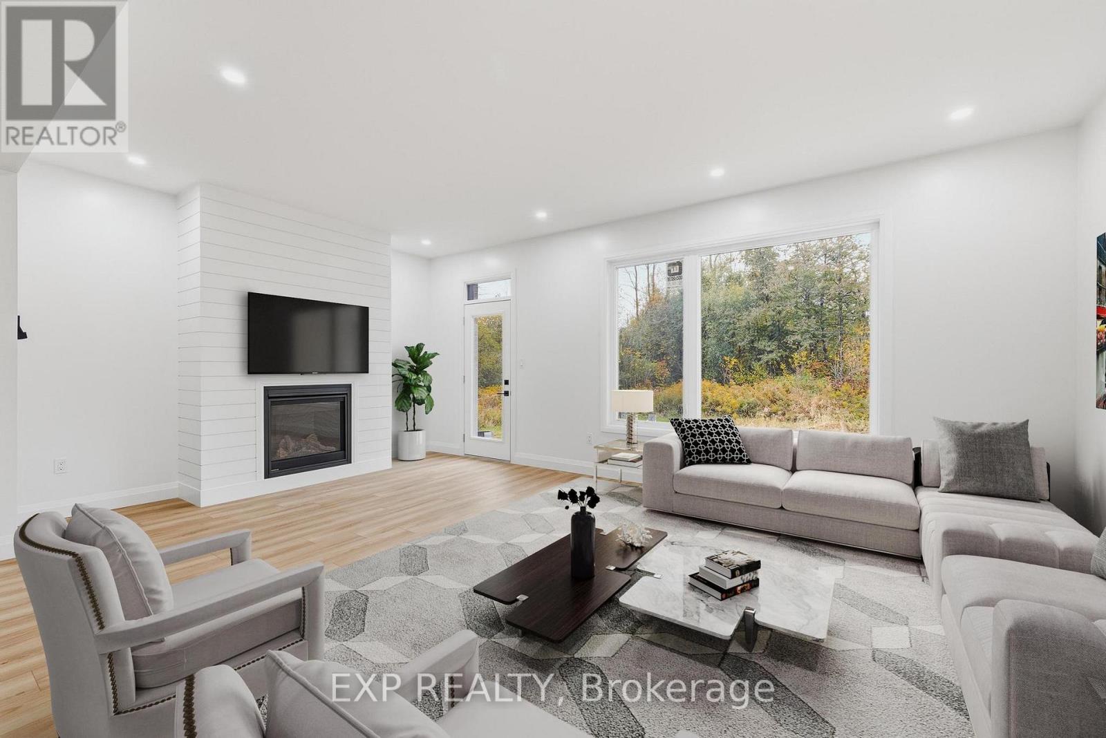 135 Pugh Street, Perth East, Ontario  N0K 1M0 - Photo 7 - X12645656