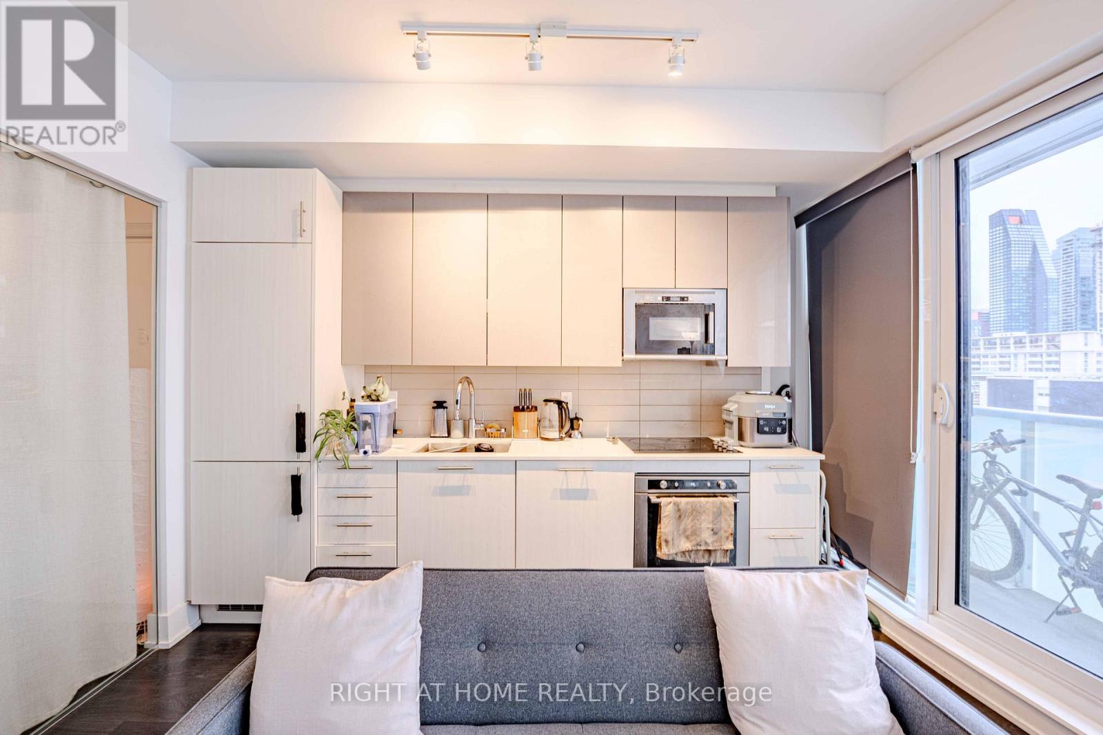 1507 - 403 Church Street, Toronto, Ontario  M4Y 0C9 - Photo 18 - C12645676