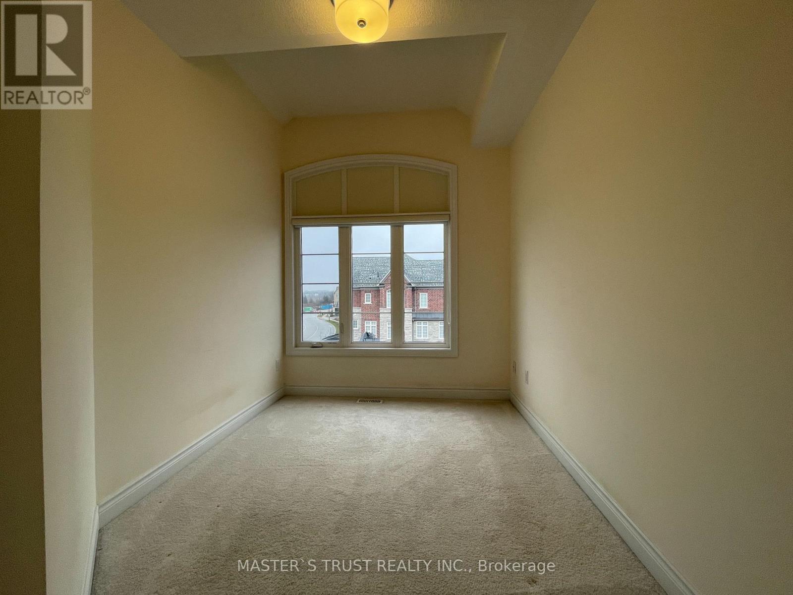 67 New Yorkton Avenue, Markham, Ontario  L6C 0Y5 - Photo 4 - N12645678