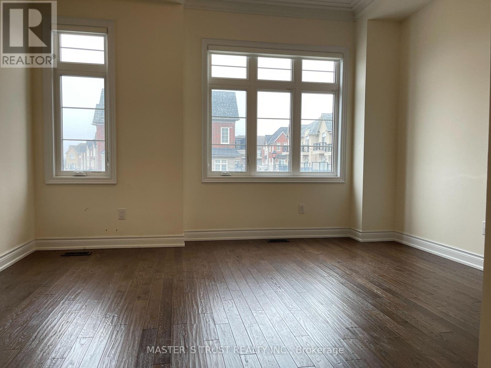 67 New Yorkton Avenue, Markham, Ontario  L6C 0Y5 - Photo 5 - N12645678