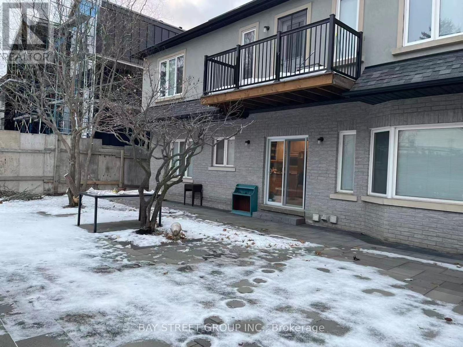 17 Dunvegan Drive, Richmond Hill, Ontario  L4C 9P8 - Photo 29 - N12645688