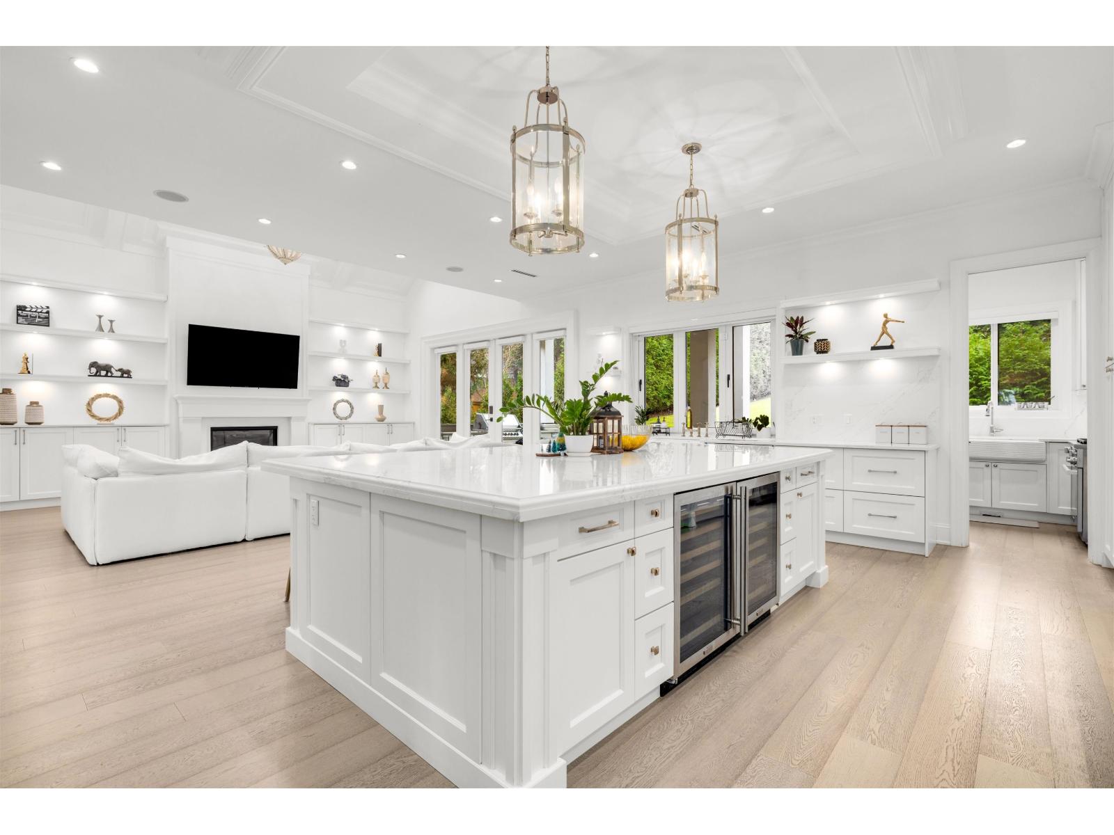 16738 Mcnair Drive, Surrey, British Columbia V3Z 0P9 - Photo 13 - R3074591