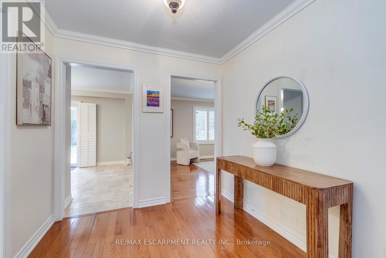 2161 Grenville Drive, Oakville, Ontario  L6H 4X1 - Photo 11 - W12645684