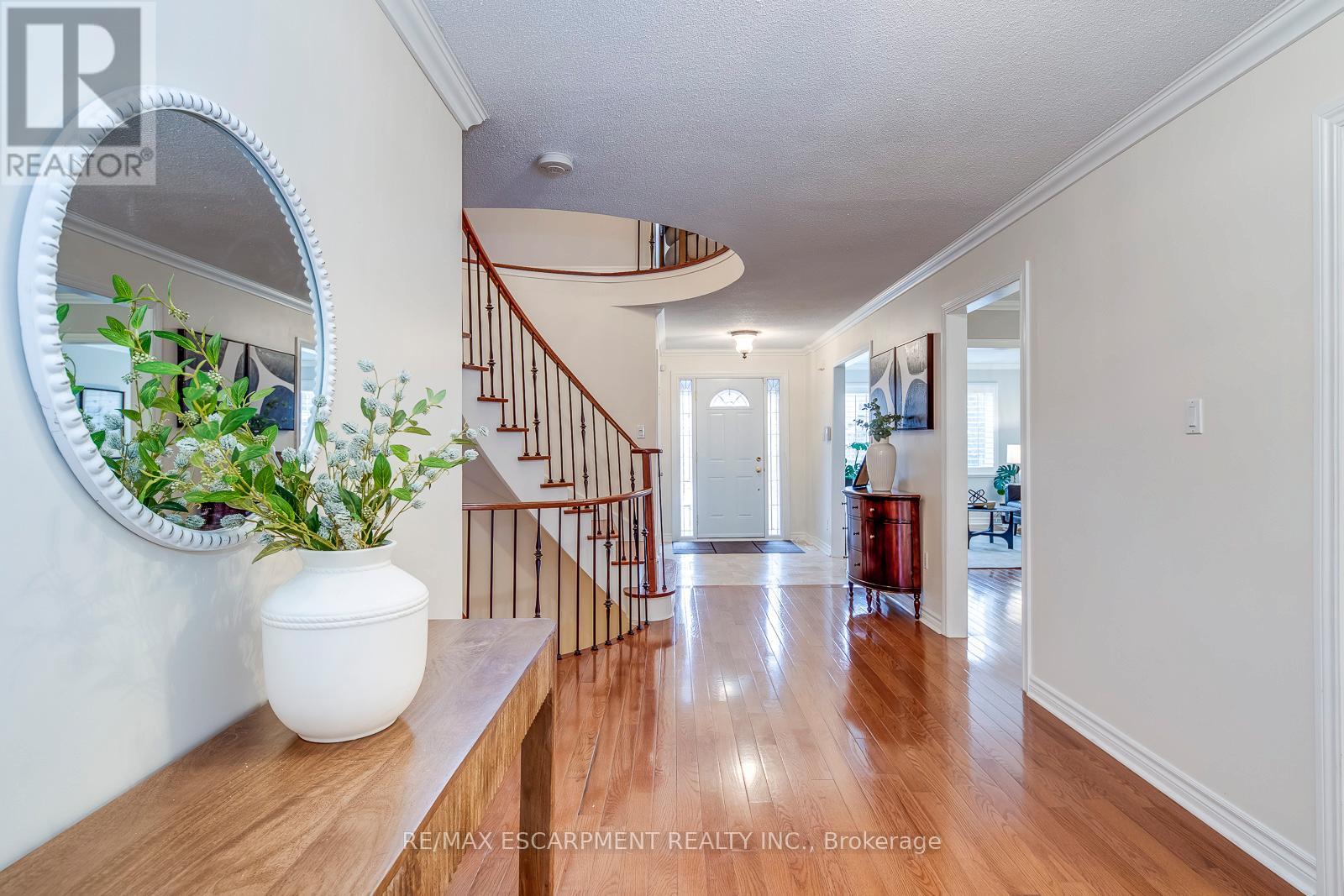 2161 Grenville Drive, Oakville, Ontario  L6H 4X1 - Photo 12 - W12645684