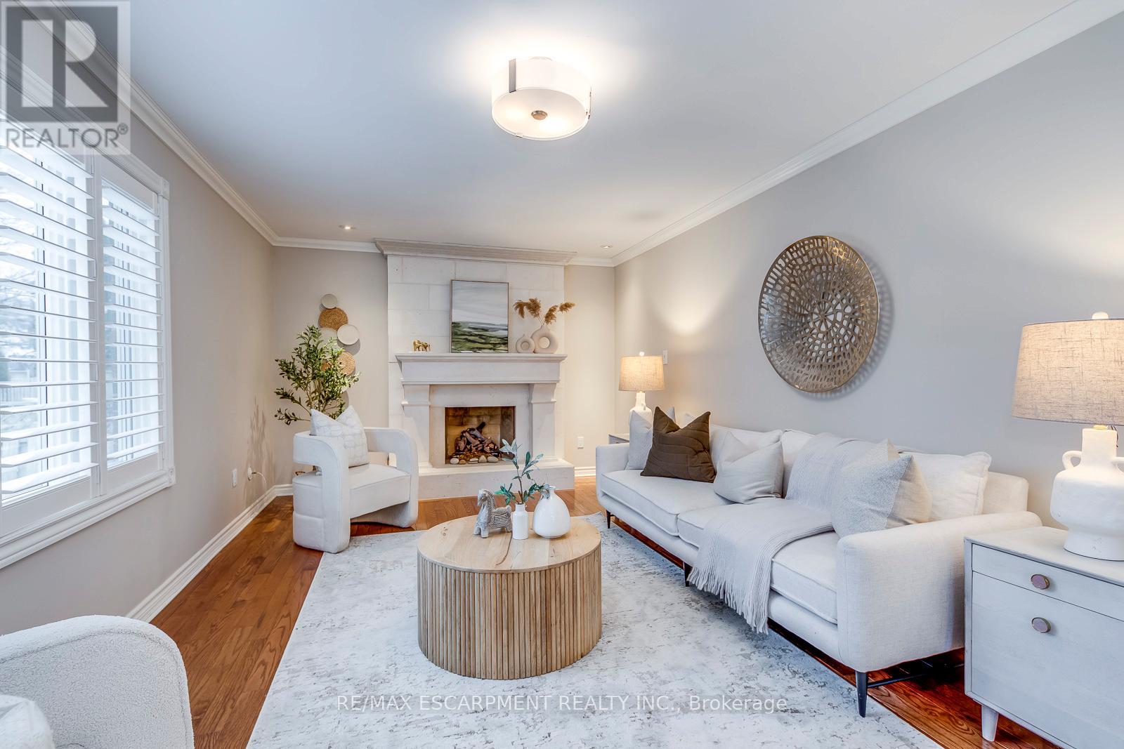 2161 Grenville Drive, Oakville, Ontario  L6H 4X1 - Photo 13 - W12645684