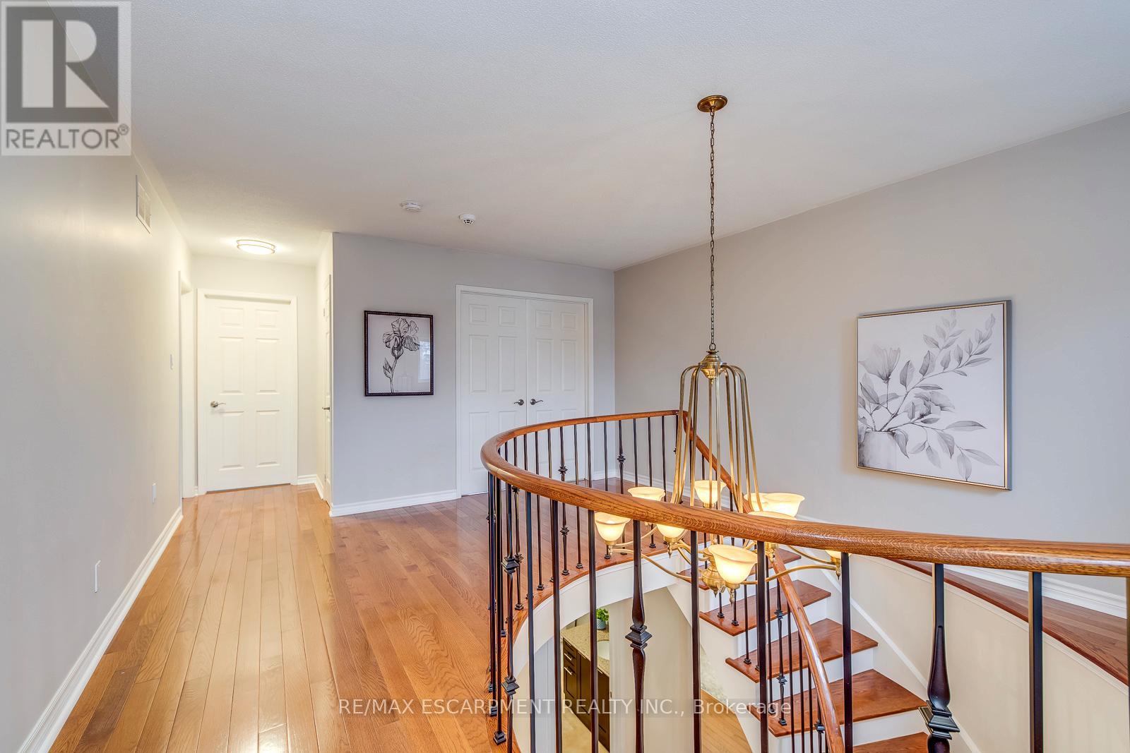 2161 Grenville Drive, Oakville, Ontario  L6H 4X1 - Photo 26 - W12645684