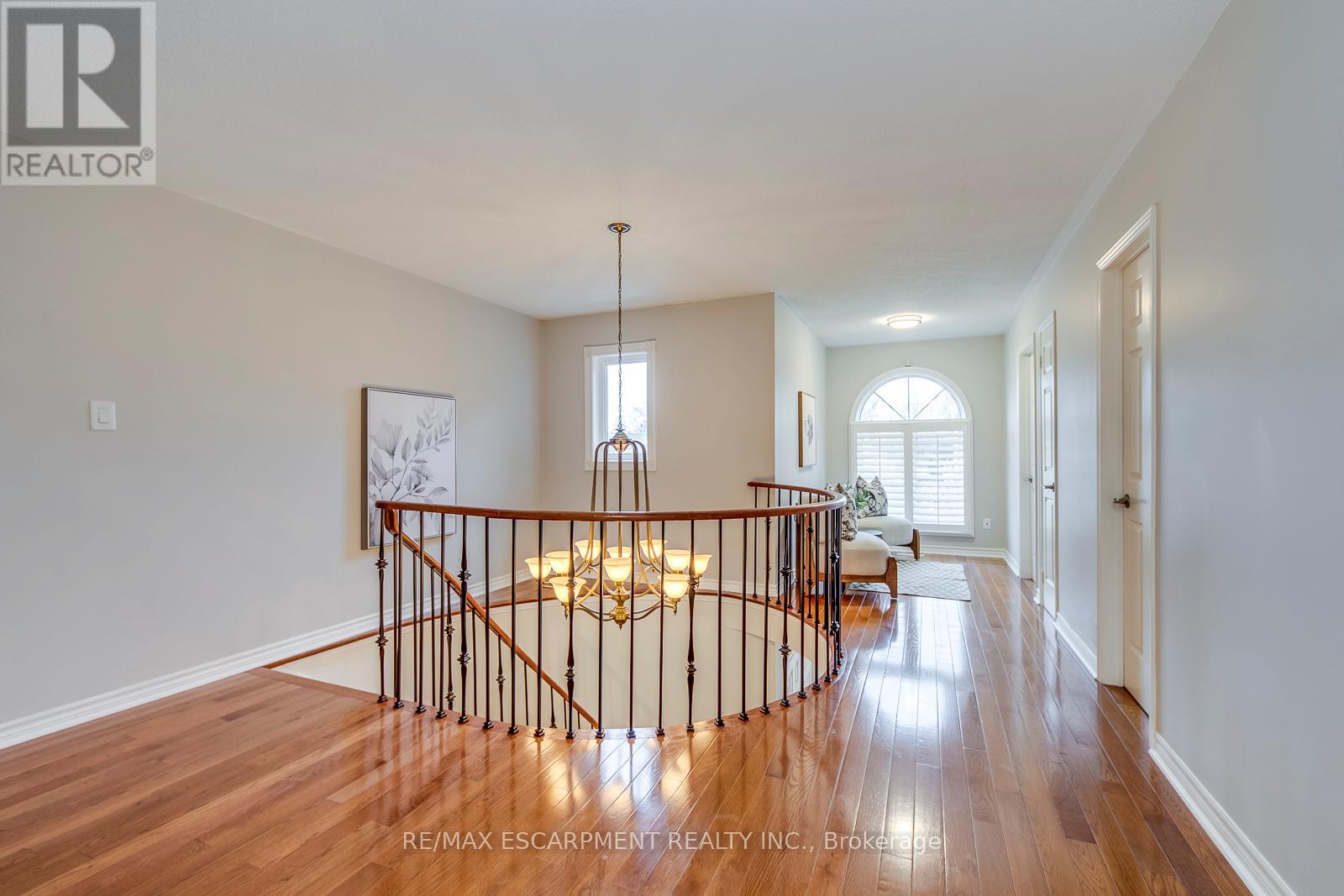 2161 Grenville Drive, Oakville, Ontario  L6H 4X1 - Photo 27 - W12645684