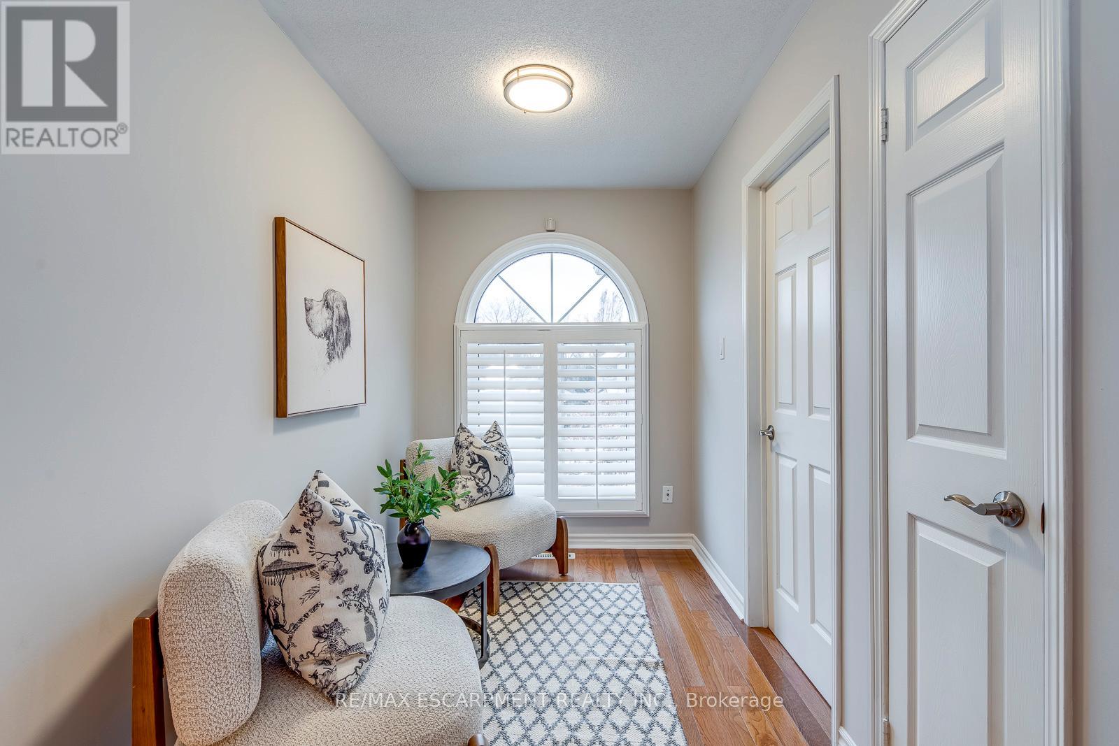 2161 Grenville Drive, Oakville, Ontario  L6H 4X1 - Photo 28 - W12645684