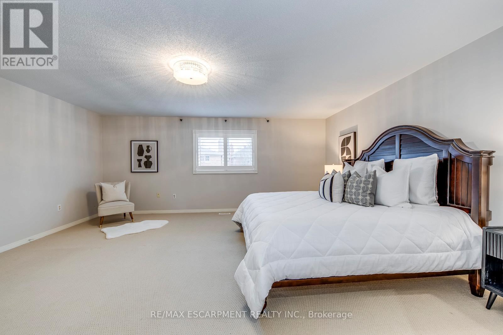 2161 Grenville Drive, Oakville, Ontario  L6H 4X1 - Photo 30 - W12645684