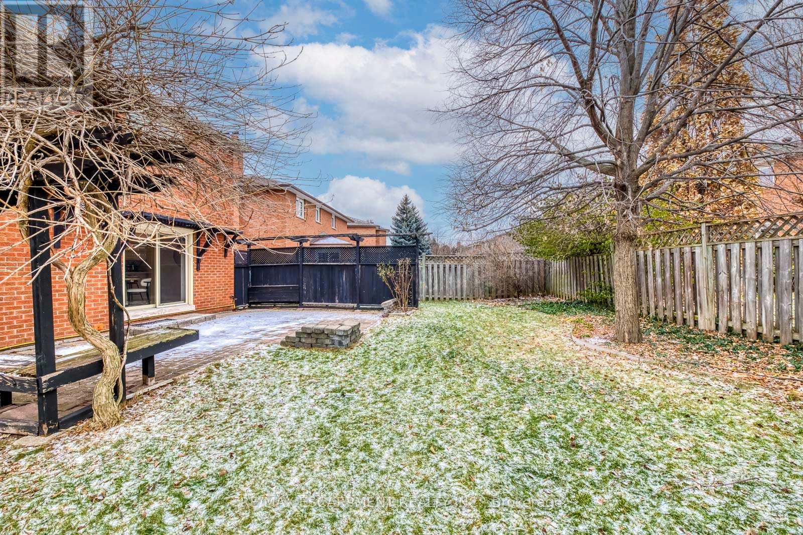 2161 Grenville Drive, Oakville, Ontario  L6H 4X1 - Photo 48 - W12645684