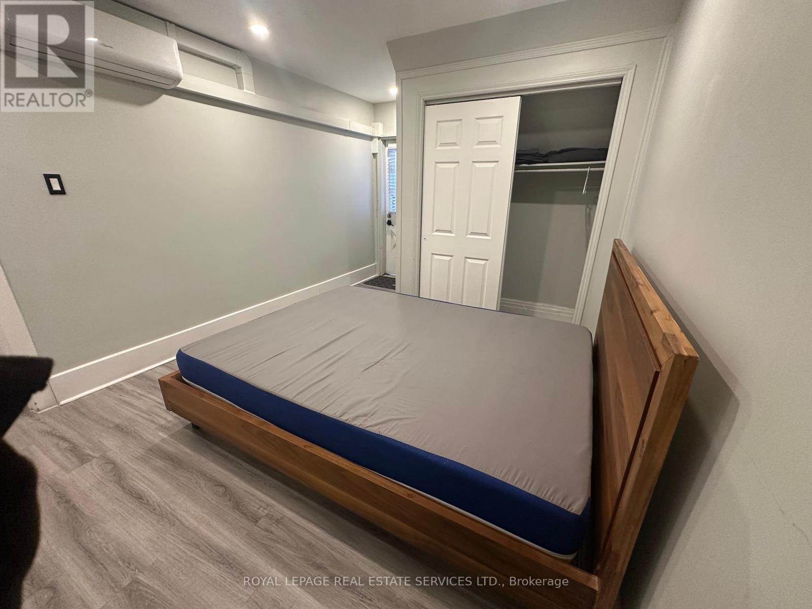 301 - 31 Tyndall Avenue, Toronto, Ontario  M6K 2E9 - Photo 11 - W12638310