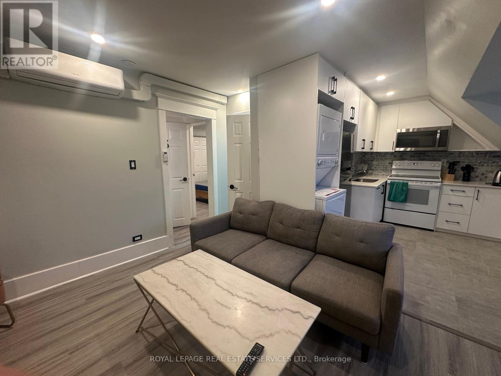 301 - 31 Tyndall Avenue, Toronto, Ontario  M6K 2E9 - Photo 9 - W12638310