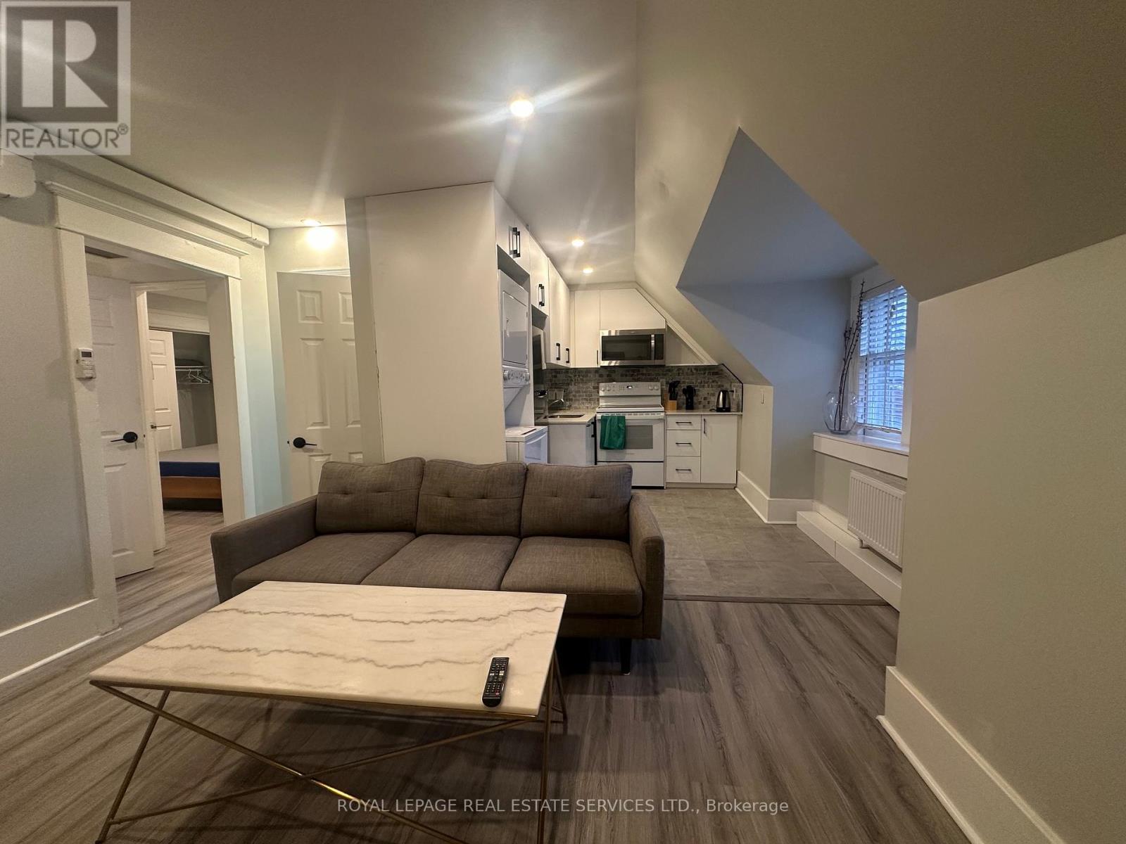 301 - 31 Tyndall Avenue, Toronto, Ontario  M6K 2E9 - Photo 10 - W12638310