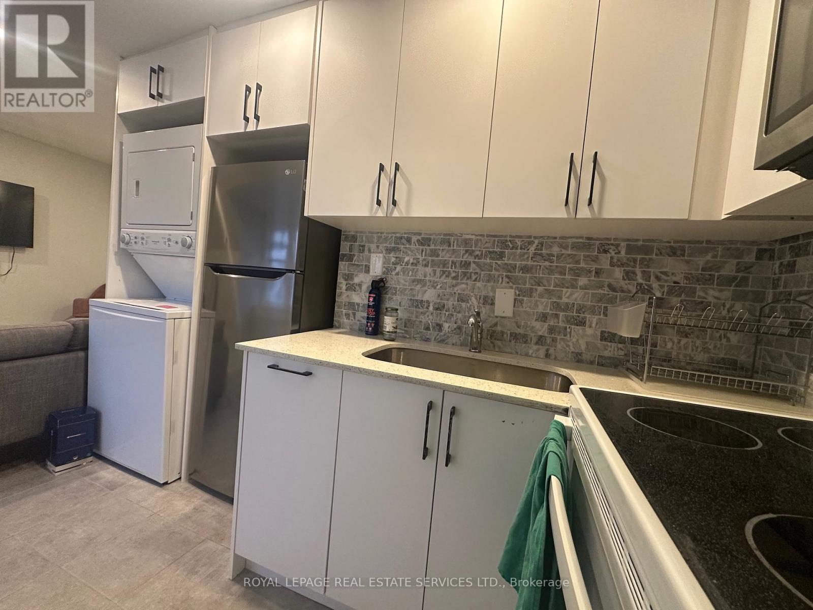 301 - 31 Tyndall Avenue, Toronto, Ontario  M6K 2E9 - Photo 25 - W12638310