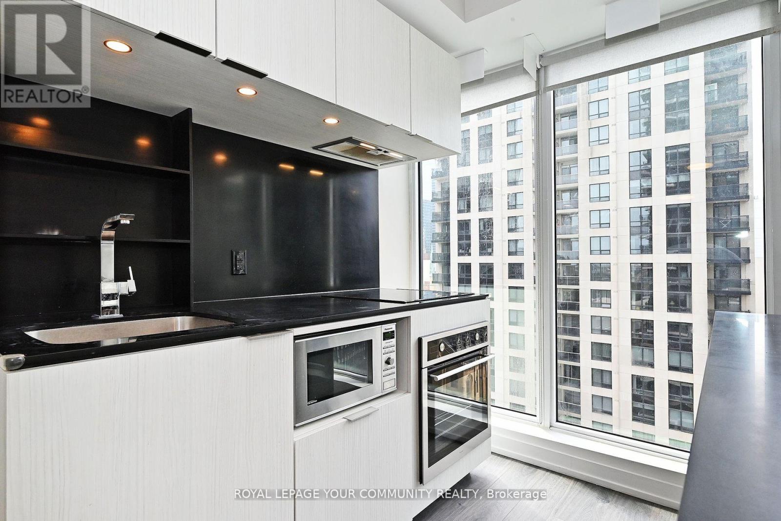 1801 - 77 Shuter Street, Toronto, Ontario  M5B 0B8 - Photo 17 - C12645690