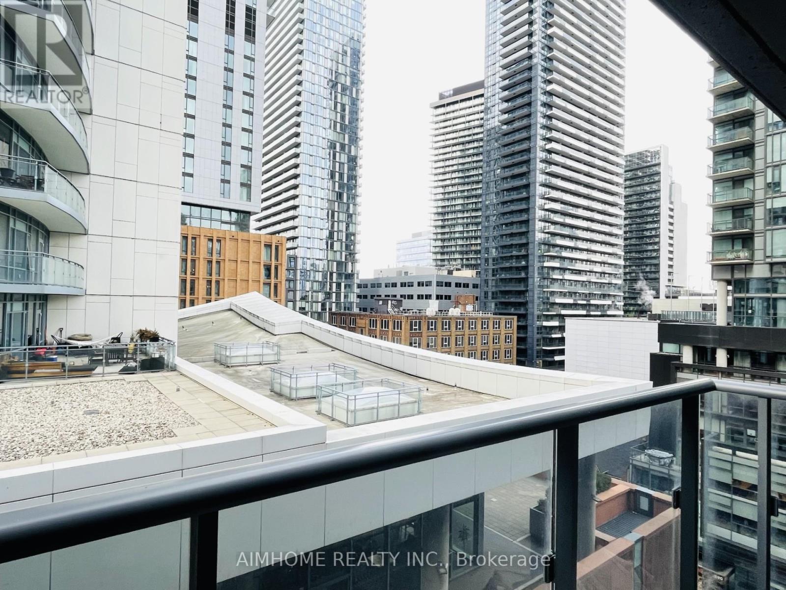1018 - 295 Adelaide Street W, Toronto, Ontario  M5V 1P7 - Photo 10 - C12645712