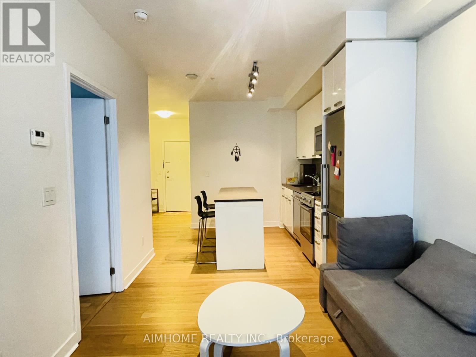 1018 - 295 Adelaide Street W, Toronto, Ontario  M5V 1P7 - Photo 3 - C12645712